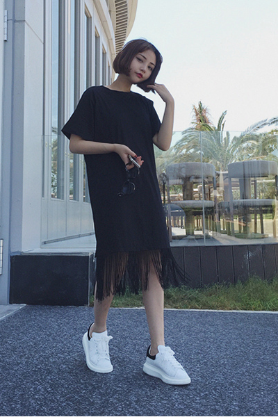 Đầm suông tua rua