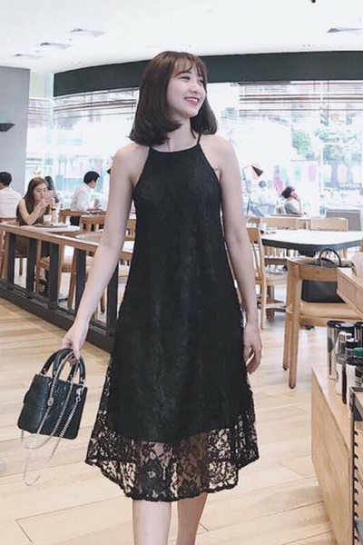 Đầm Cổ Yếm Ren Suông